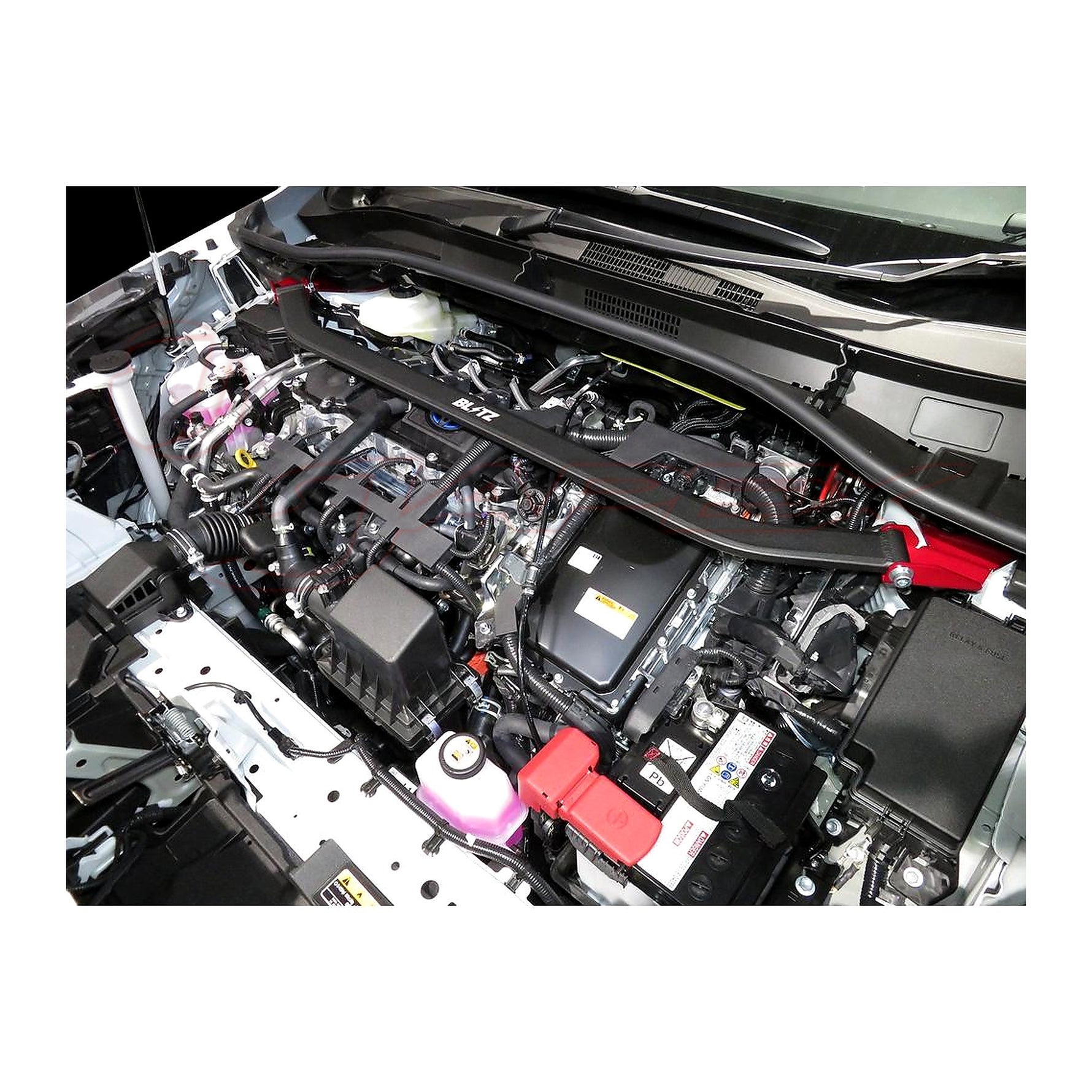 BLITZ Front Strut Tower Bar Red 96116 for COROLLA HYBRID ZWE211 / ZWE214